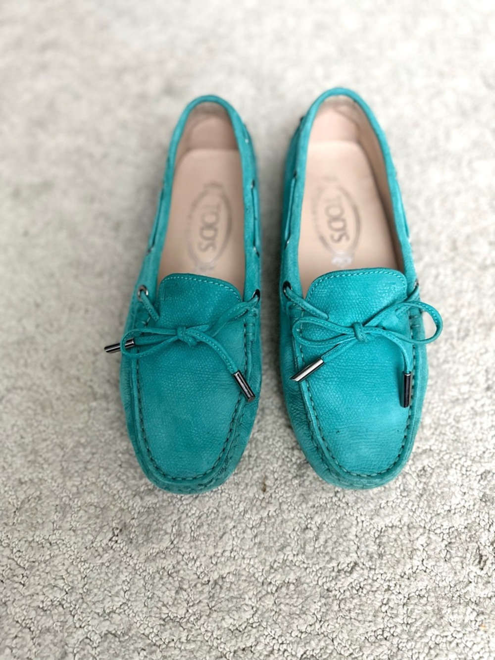 Tod's Suede driving Moccasins - Picture 2 of 8
